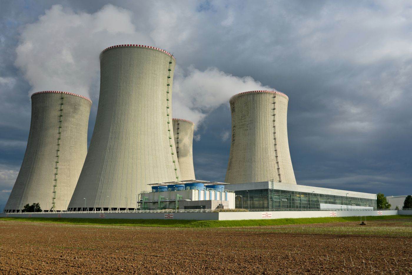 DPA: Un atac cibernetic a dus la închiderea unei mici centrale electrice din Marea Britanie